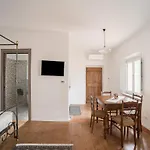 Umbrian Charm With Pool Alfresco Delight Lejlighed